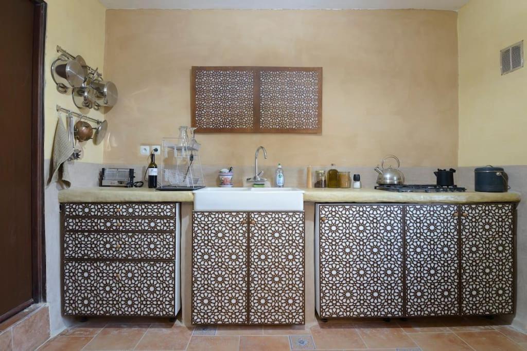 Cogollos De La Vega Hostal Nazari מראה חיצוני תמונה